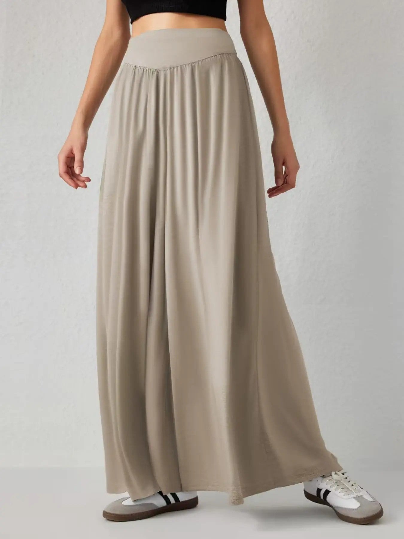 Women's Wide-Leg Stretch Woven Trousers image 6