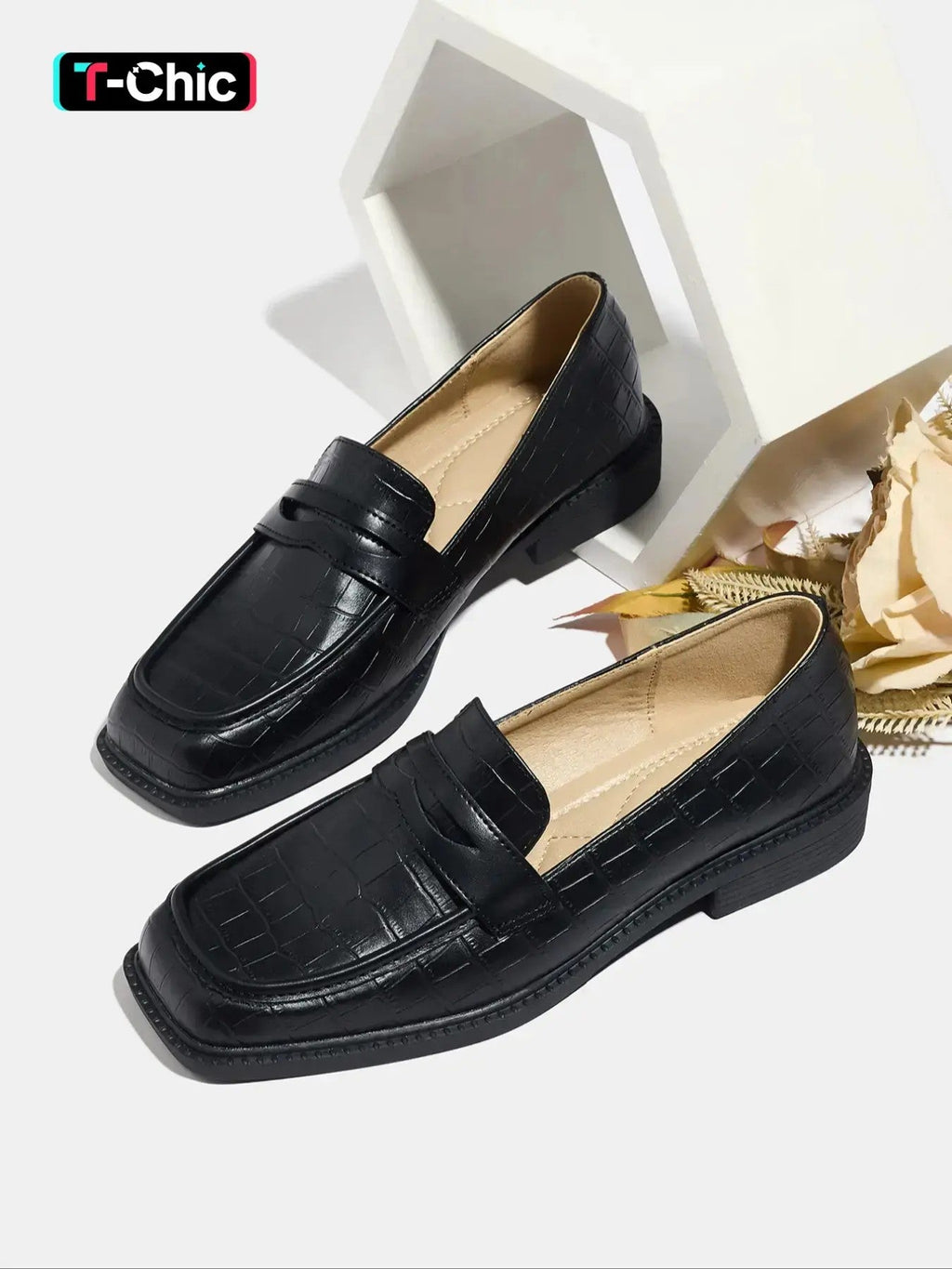 Women's PU Casual Loafers image 1