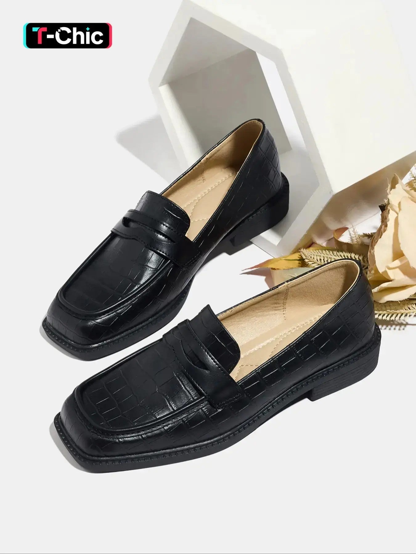 Women's PU Casual Loafers image 1