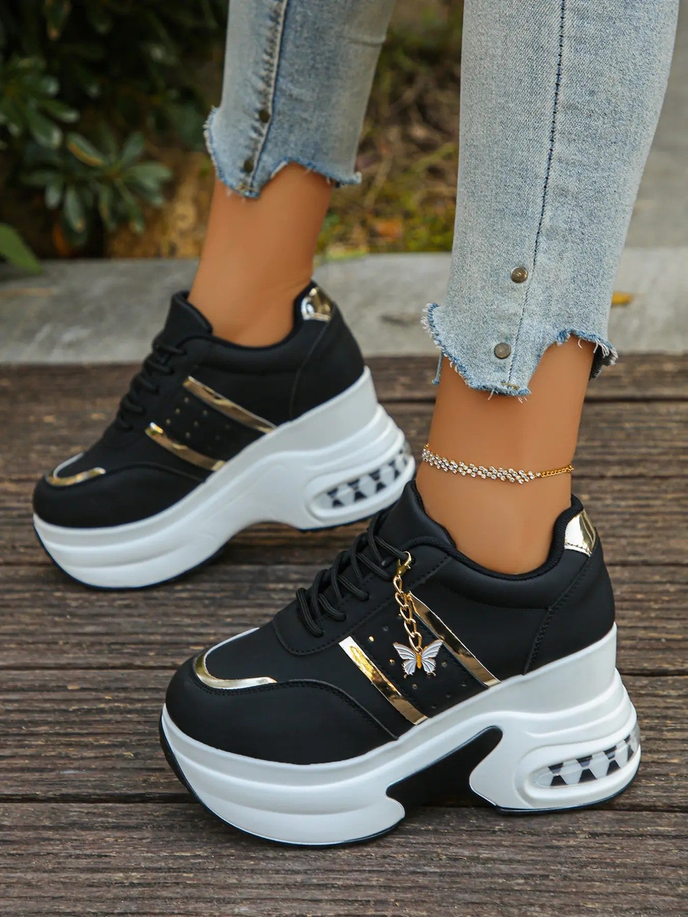Women's PU Platform Casual Shoes image 1