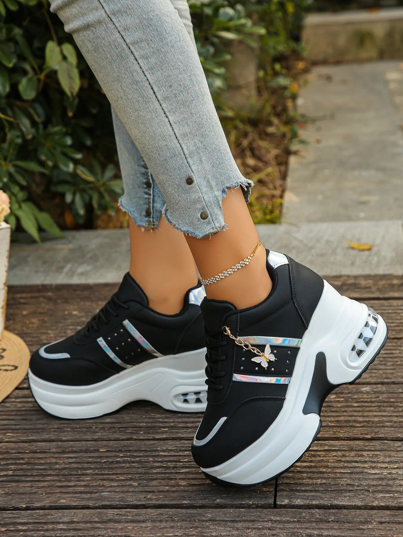 Women's PU Platform Casual Shoes image 3