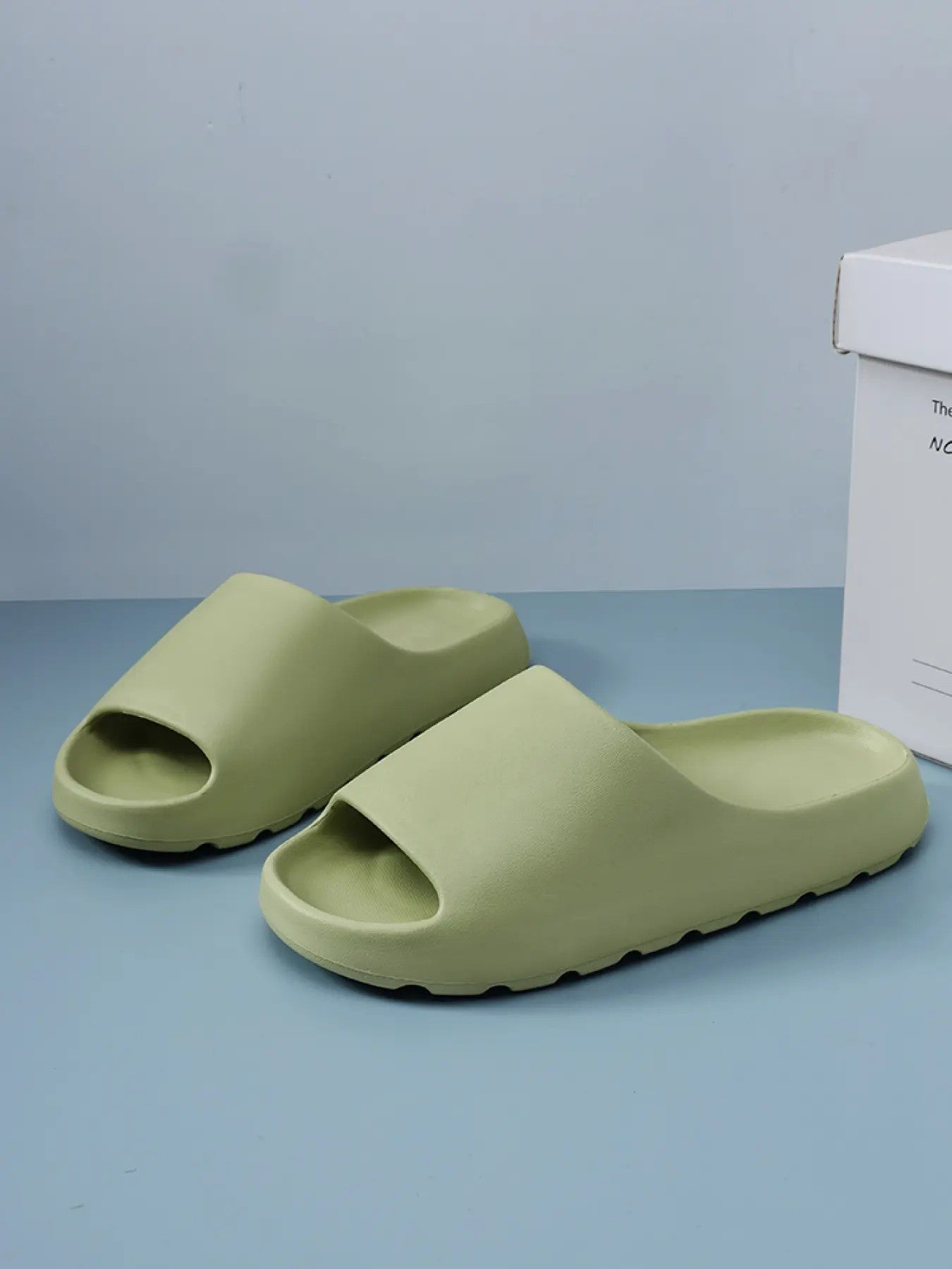 Unisex Lightweight Plastic Slides image 5