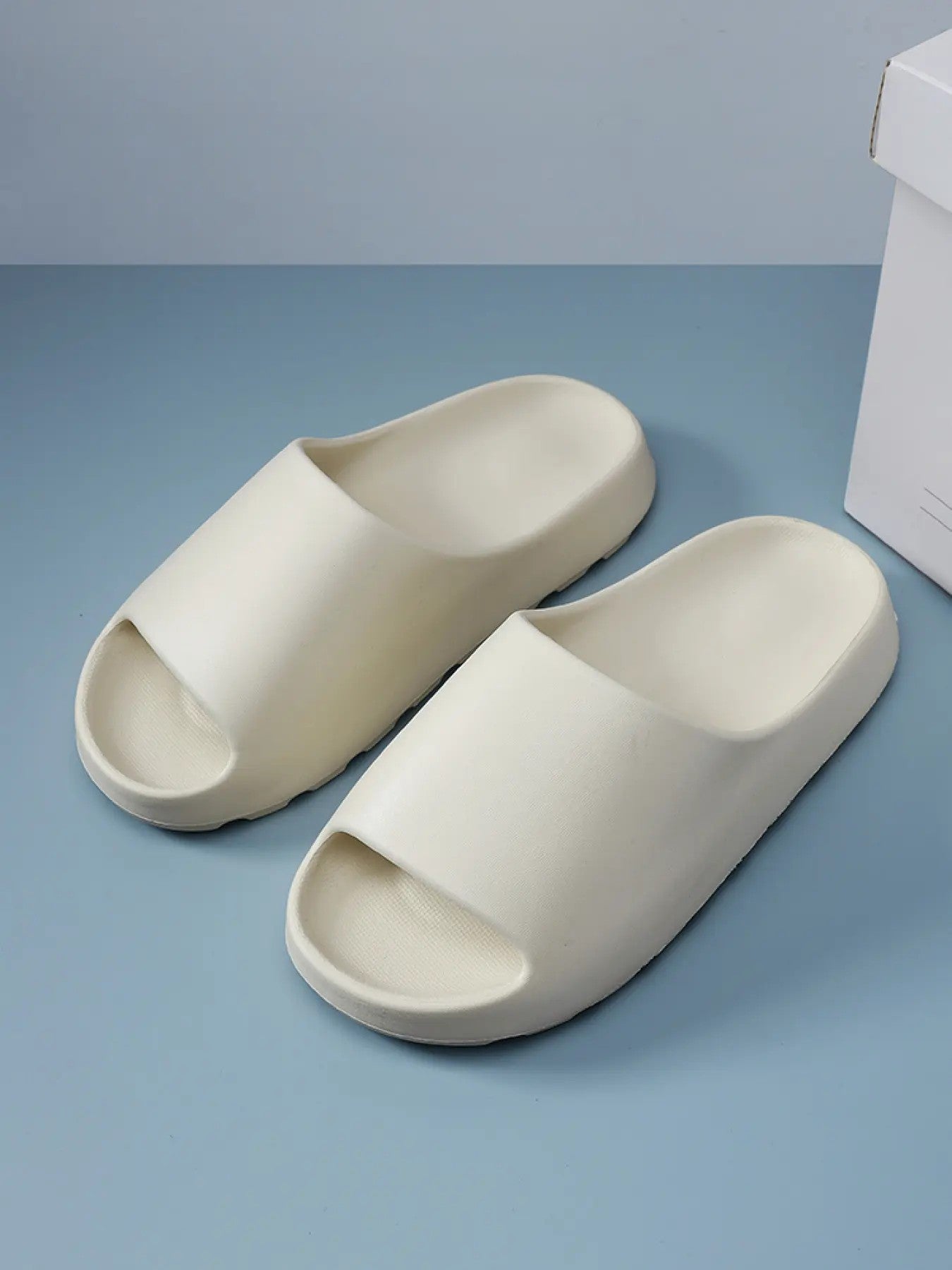 Unisex Lightweight Plastic Slides image 7
