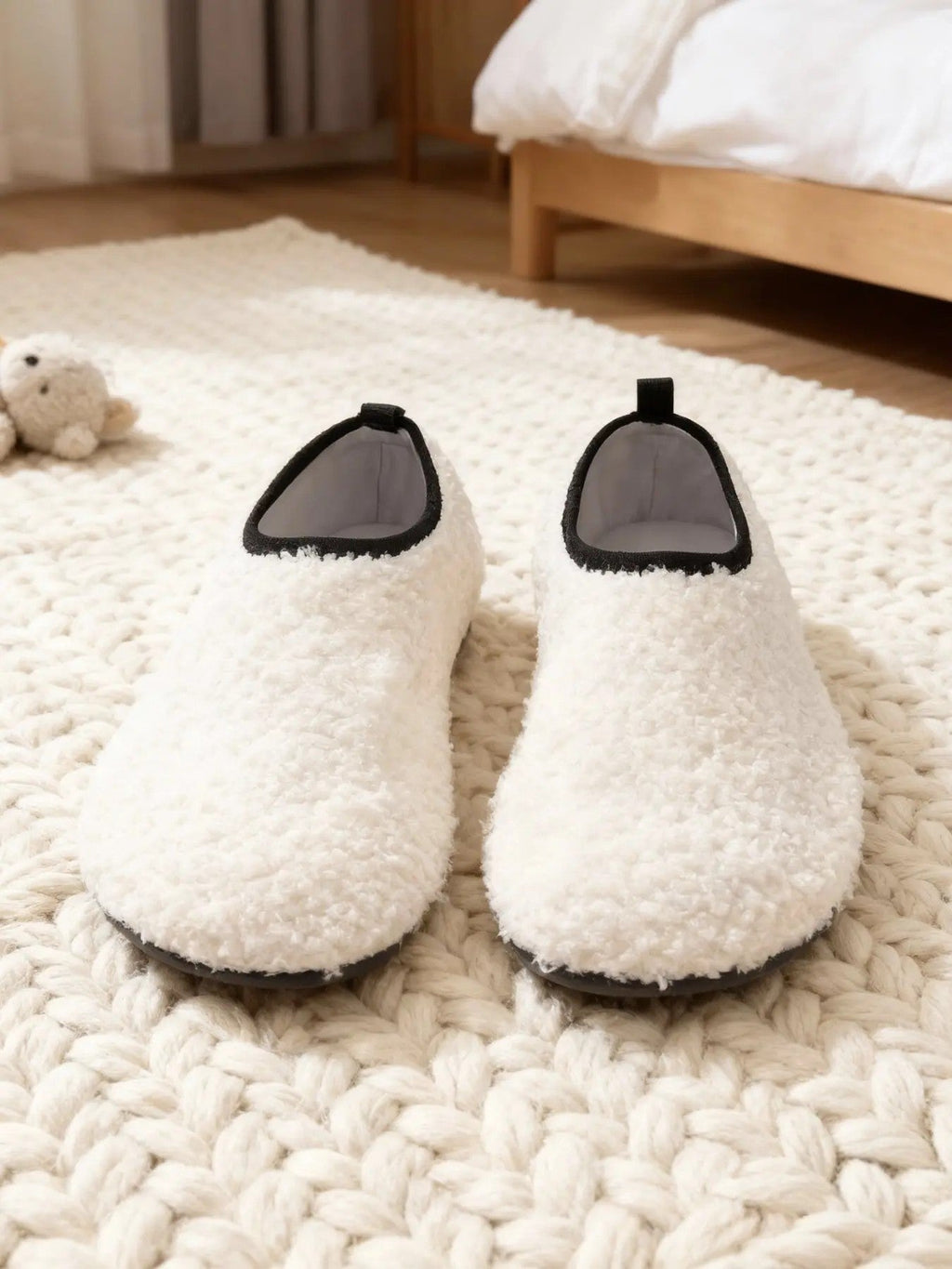 Women's Soft Plastic House Slippers image 4